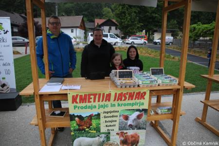 V Motniku namenu predali prenovljeni prireditveni prostor (4)